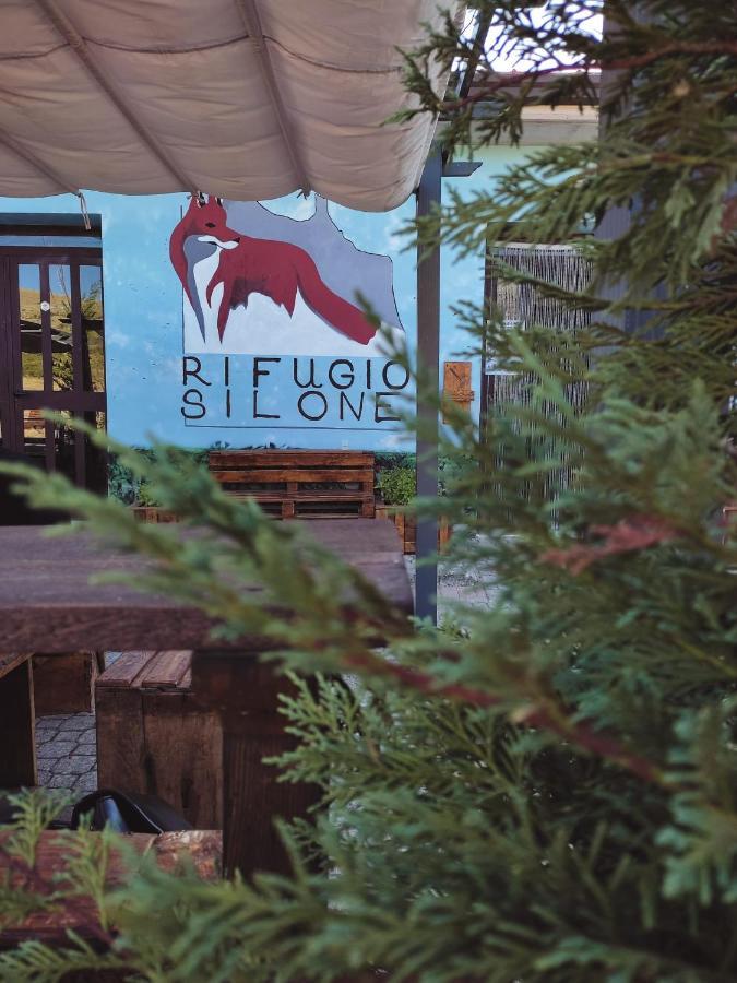 Rifugio Silone Hostel Pescina Ngoại thất bức ảnh